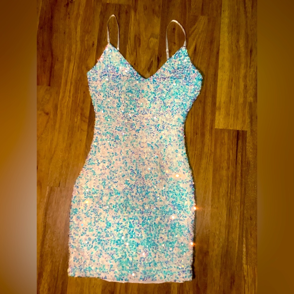 Mini dress